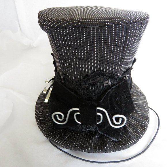 Disney The Nightmare Before Christmas Top Hat - Picture 2 of 10